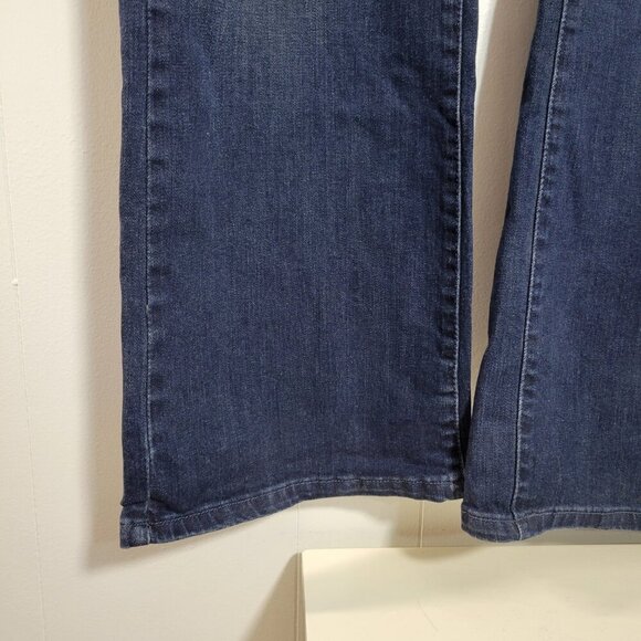 Levi's San Francisco 22W Dark Wash Denim Blue Bold Curve Bootcut Jeans - Picture 4 of 9